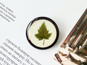 Брошка з жывымі кветкамі