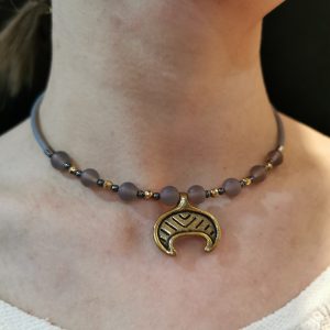 Пацеркі з Лунніцай і натуральнымі камянямі (агат матавы, гематыт)